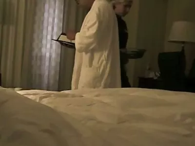 Ganska mogen blond flickvän gör awezone sex roligt med sin kille hemma svenska amatör sexfilmer