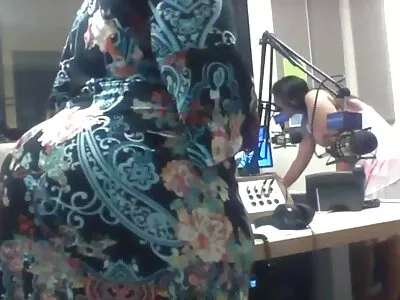Blondin tar gratis sexfilmer en penis inuti henne